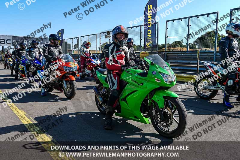 enduro digital images;event digital images;eventdigitalimages;mallory park;mallory park photographs;mallory park trackday;mallory park trackday photographs;no limits trackdays;peter wileman photography;racing digital images;trackday digital images;trackday photos